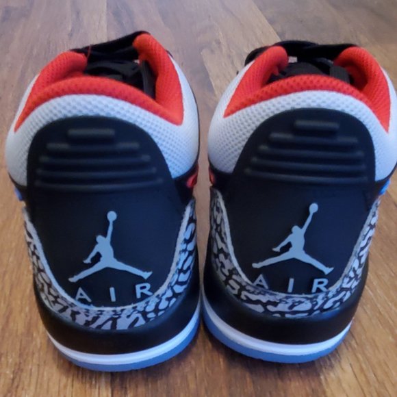 Air Jordan 312 Legacy Low "Chicago Flag" - Releasing in July 2022 - Picture 2 of 8